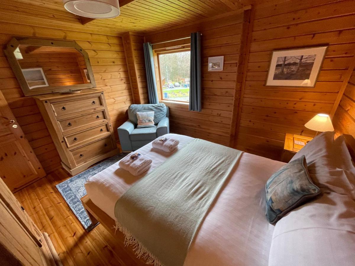 Luxury 3 Bedroom, 3 Bathroom Lodge With Hot Tub Llanbedr  Exterior foto